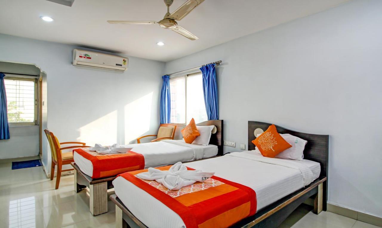 Hotel S Y N Residency Hyderabad Bagian luar foto