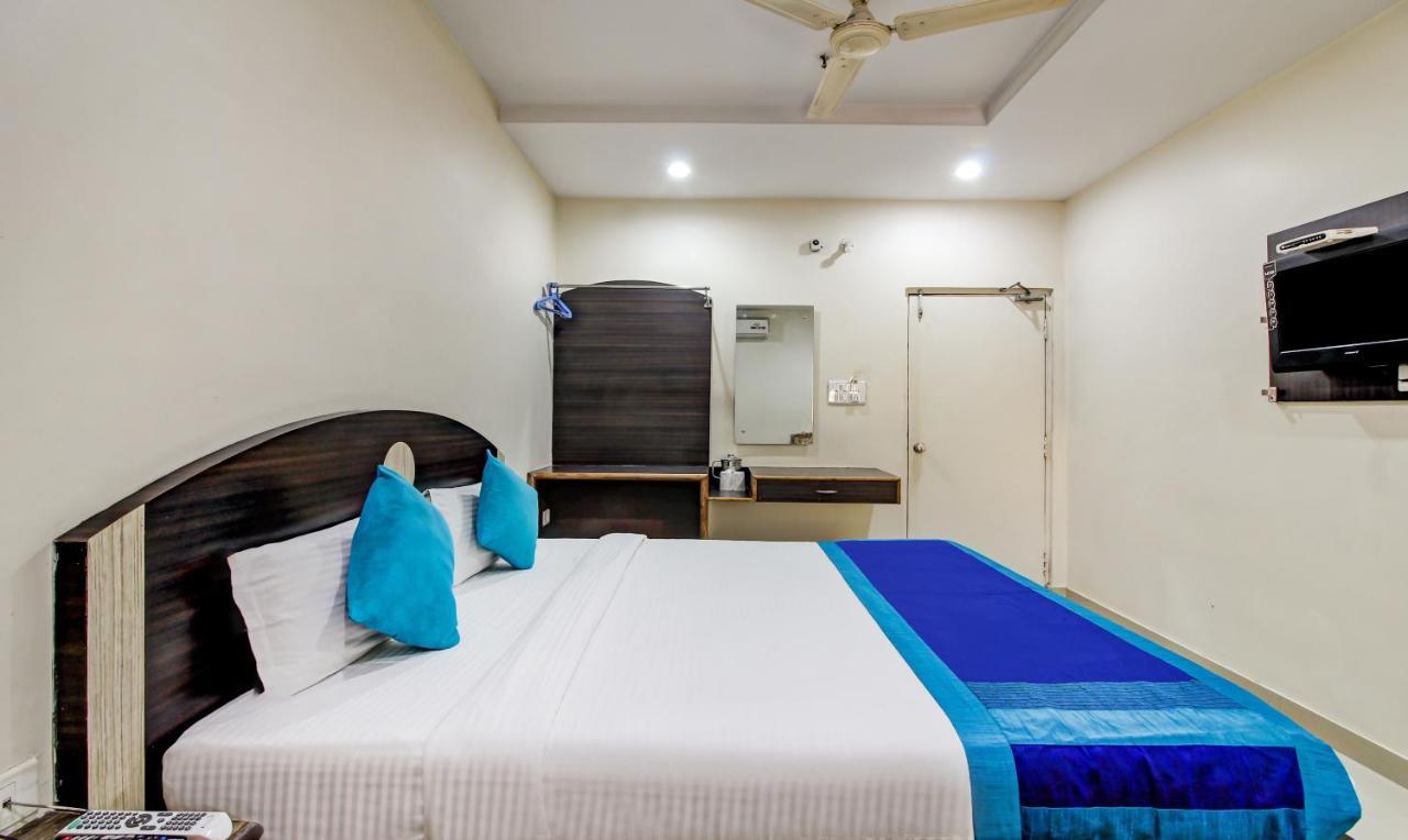 Hotel S Y N Residency Hyderabad Bagian luar foto