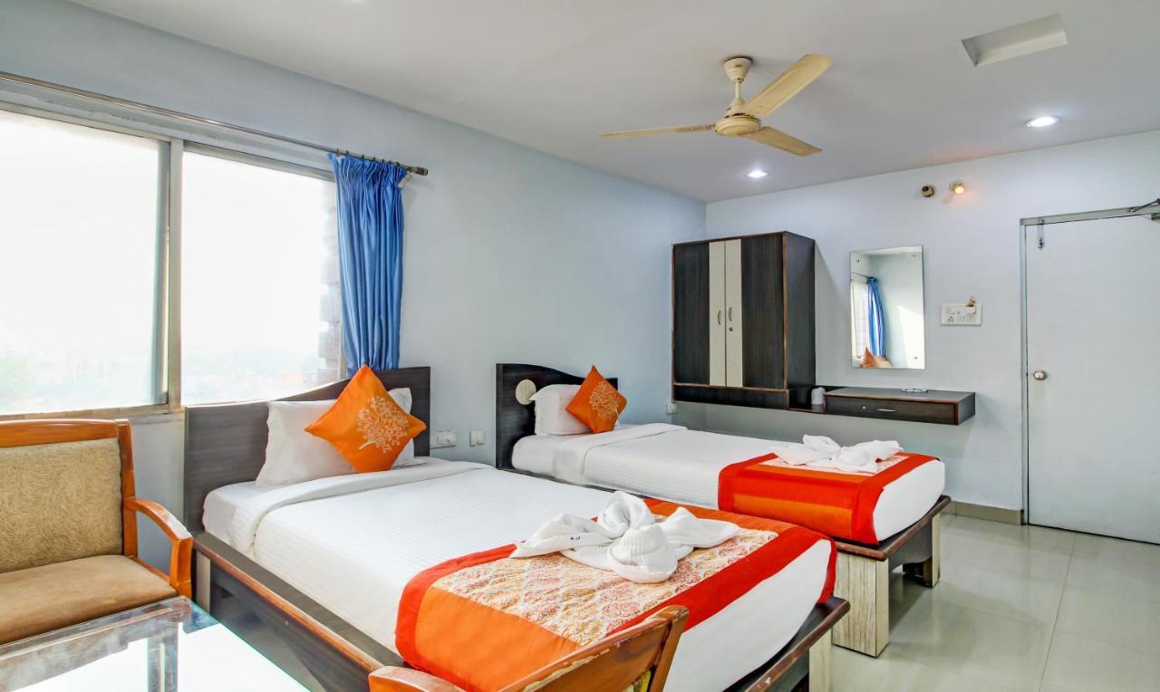 Hotel S Y N Residency Hyderabad Bagian luar foto