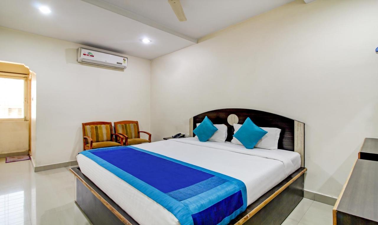 Hotel S Y N Residency Hyderabad Bagian luar foto